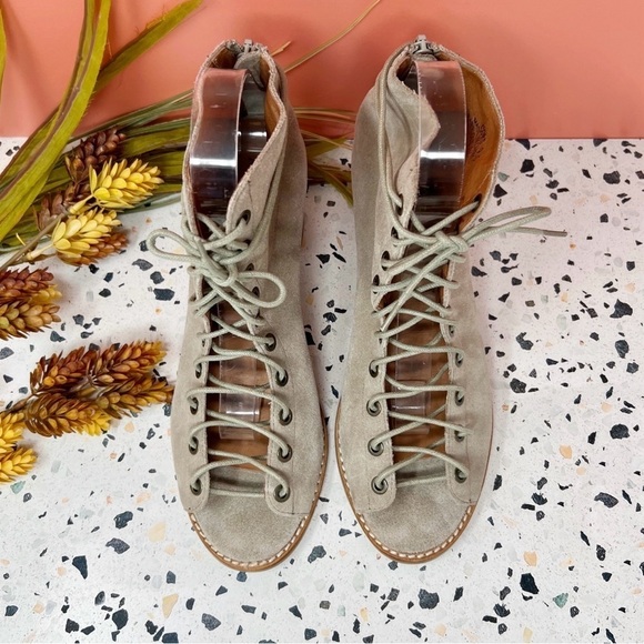 Jeffrey Campbell x Anthropologie Cors Suede Taupe Lace Up Ankle Booties Sz 9.5 - Picture 4 of 12